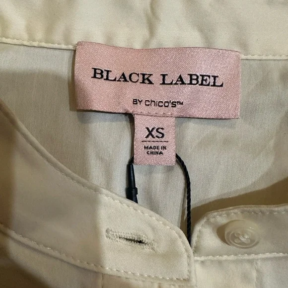 NEW Chico's Black Label Pretty Poplin Neutral Blouse-Size XS-Cream - Picture 8 of 9